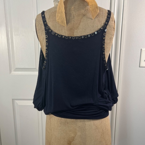 Anthropologie Beaded Navy Cold shoulder Top Short Sleeve Lightweight EUC M - Picture 3 of 6